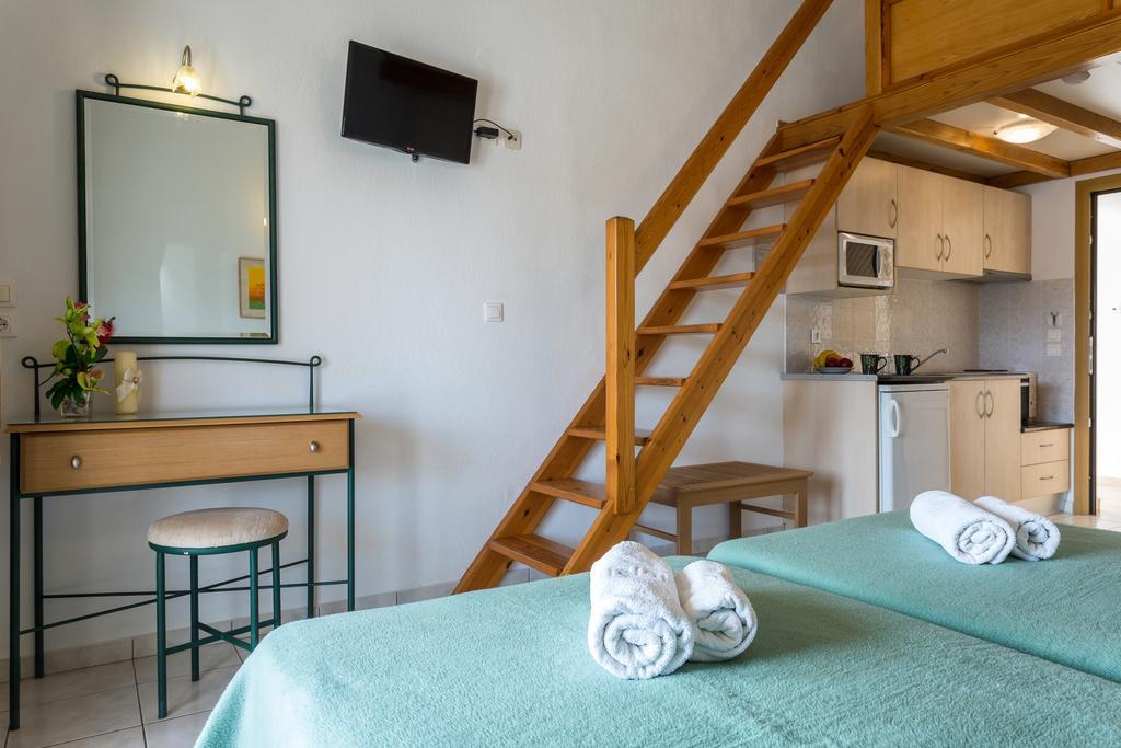 Ritsa Studios Skiathos Town Exterior photo