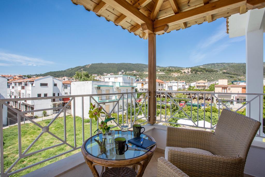 Ritsa Studios Skiathos Town Exterior photo