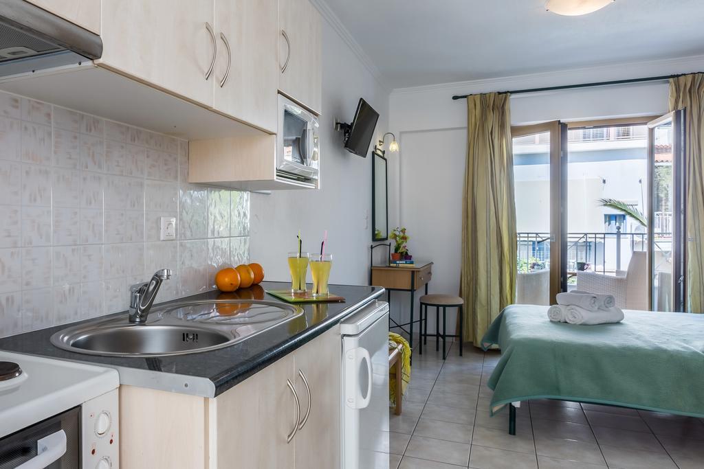 Ritsa Studios Skiathos Town Exterior photo