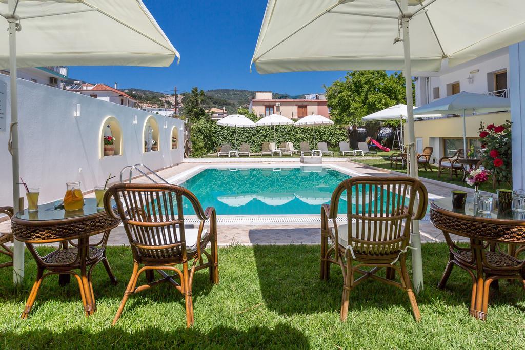 Ritsa Studios Skiathos Town Exterior photo